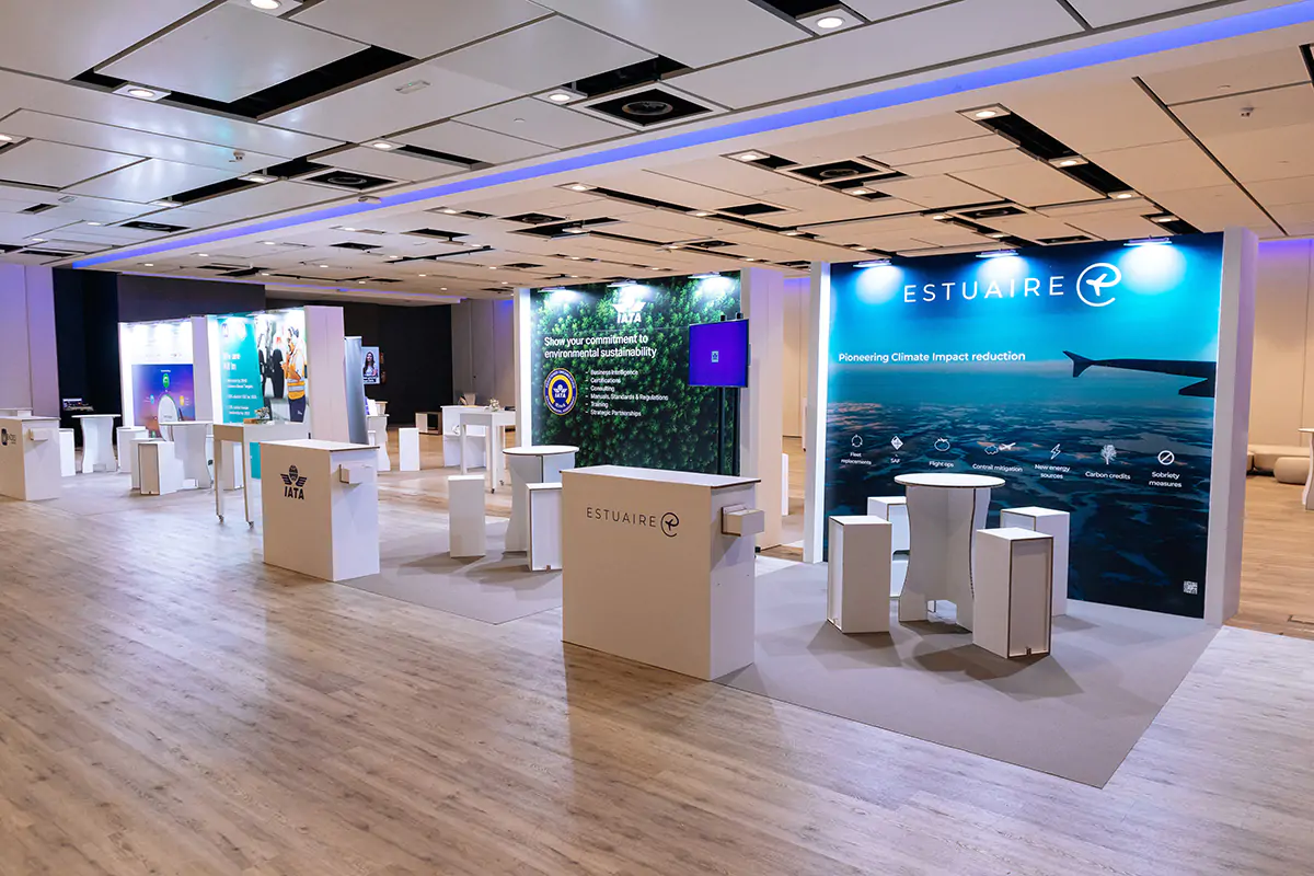 Muebles de cartón para eventos sostenibles 