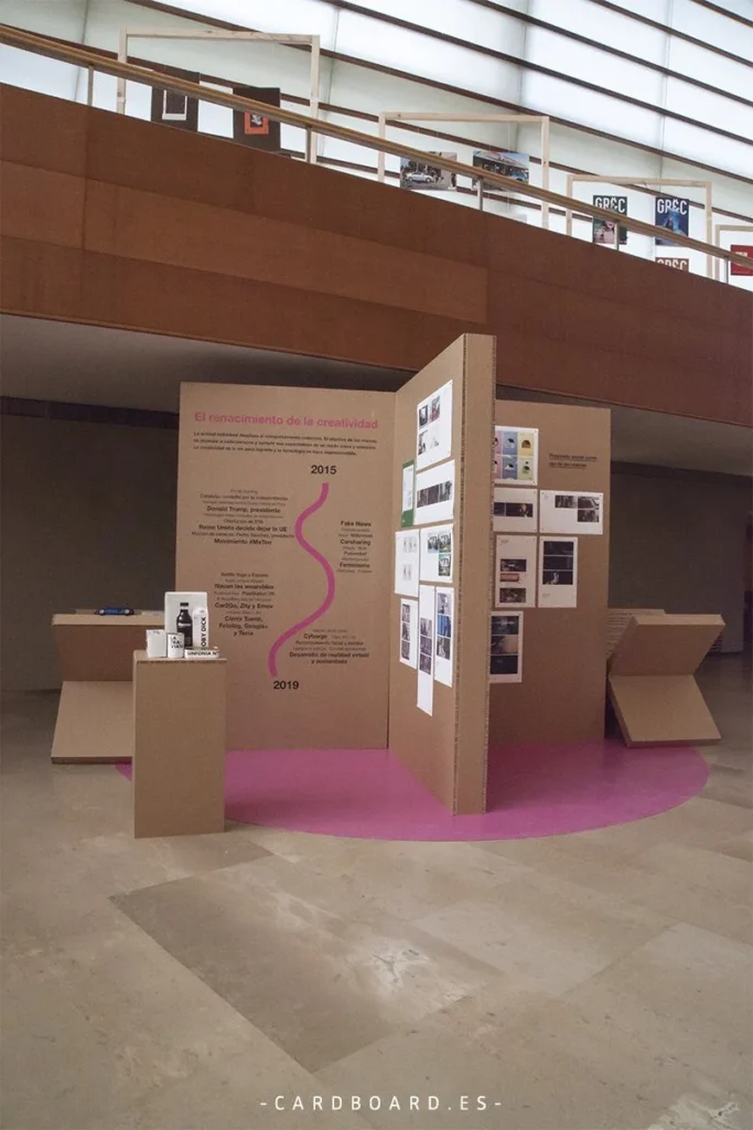 pared-ecológica-para-exposiciones-de-cartón