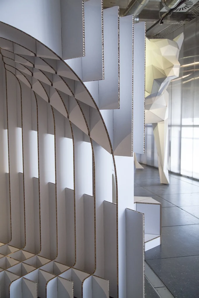 arquitectura-efímera-cartón-evento-madrid