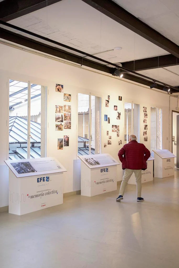 display-de-cartón-para-exposiciones-itinerantes