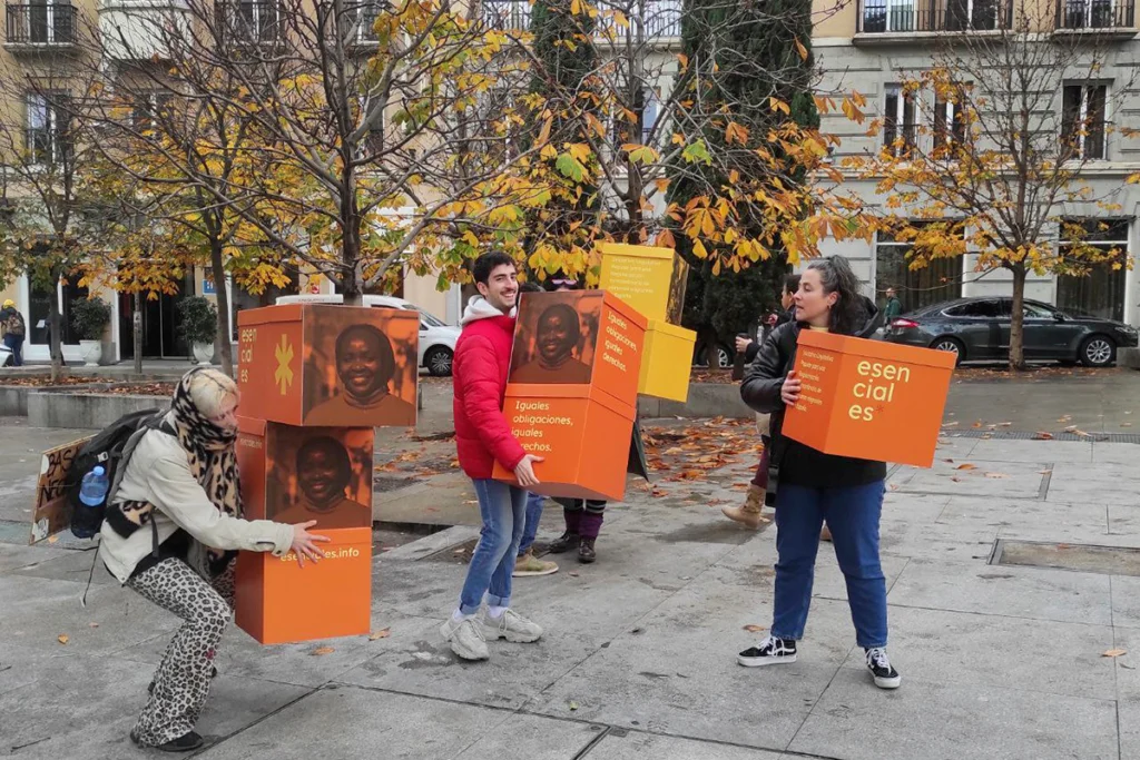 letras-con-cubos-de-cartón-firmas-congreso