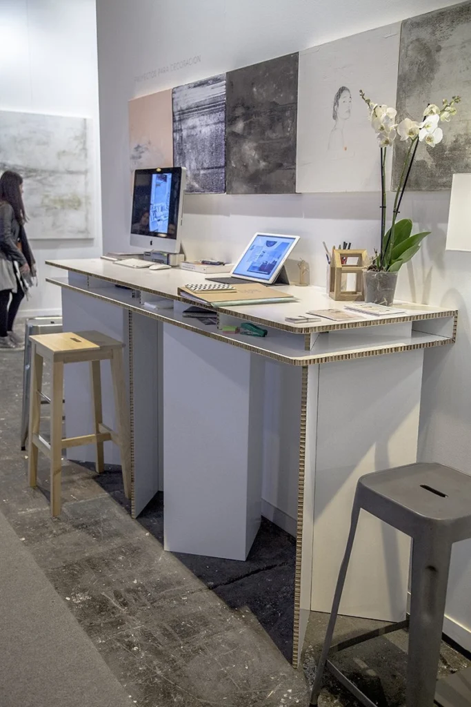 mesa-de-cartón-a-medida-eventos-madrid