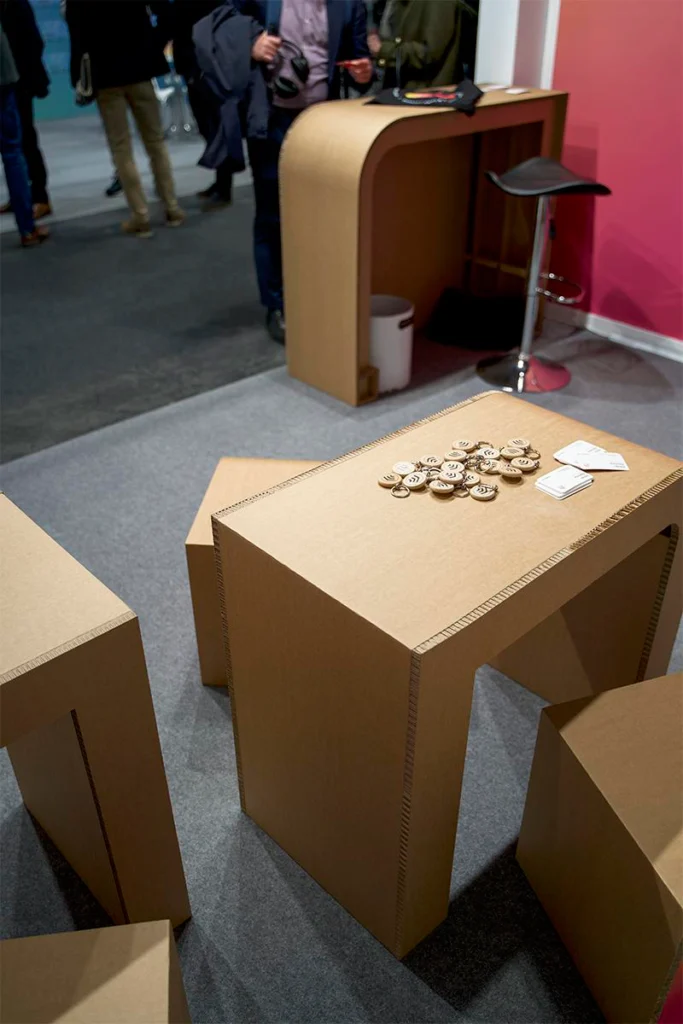 muebels-de-cartón-disenados-a-medida-fudeen-general