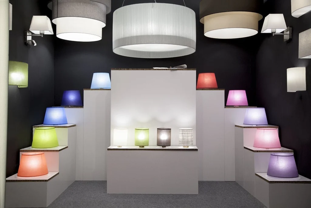 peanas-de-cartón-plegables-producto-ferias