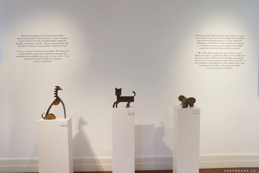 peanas-para-exposición-de-arte-a-medida-madrid