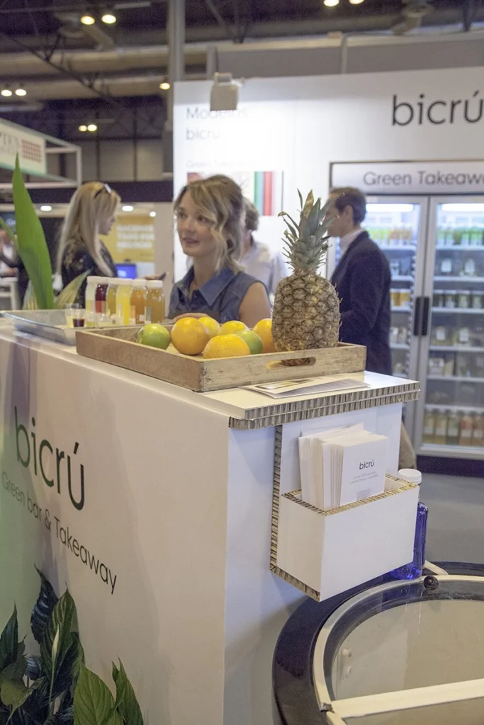 mostrador-de-cartón-para-ferias-y-eventos-expofranquicia