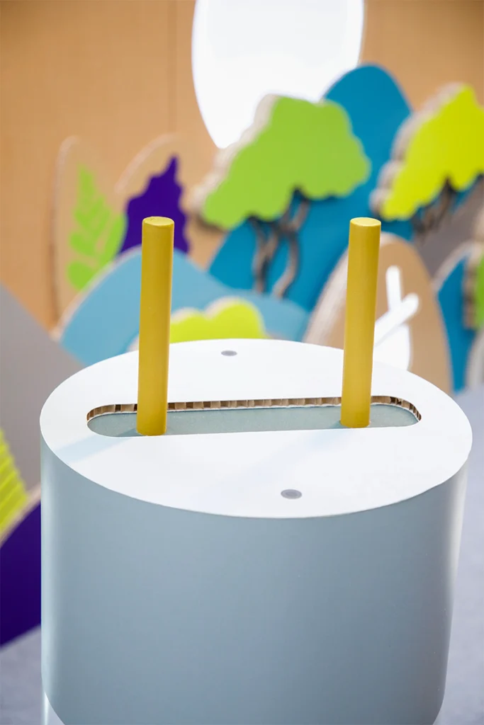 stand-de-cartón-modular-fluorescente-detalle