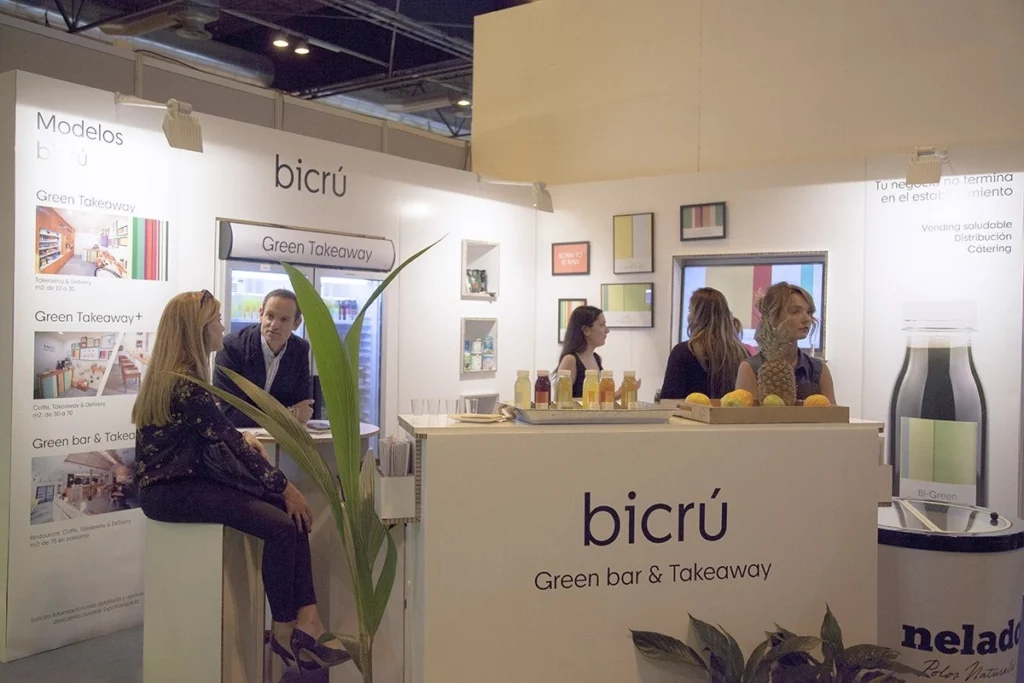 STAND-ECOLÓGICO-CARTON-FERIA-EXPOFRANQUICIA-DISENO-CARTON-DESING-CARDBOARD-FURNITURE