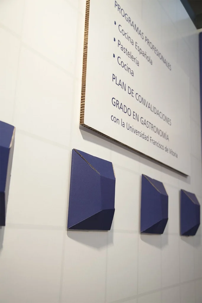 stand-de-carton-madrid-fusion-baldosas