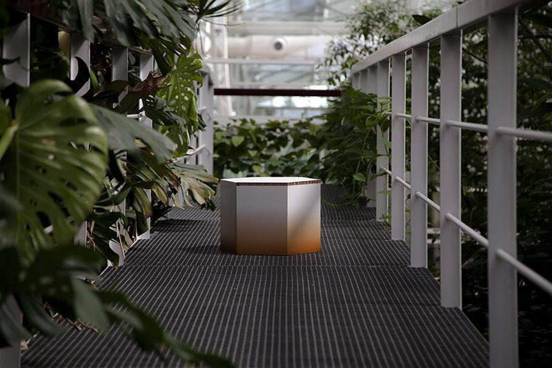 taburete-de-cartón-personalizado-con-impresión-para-eventos